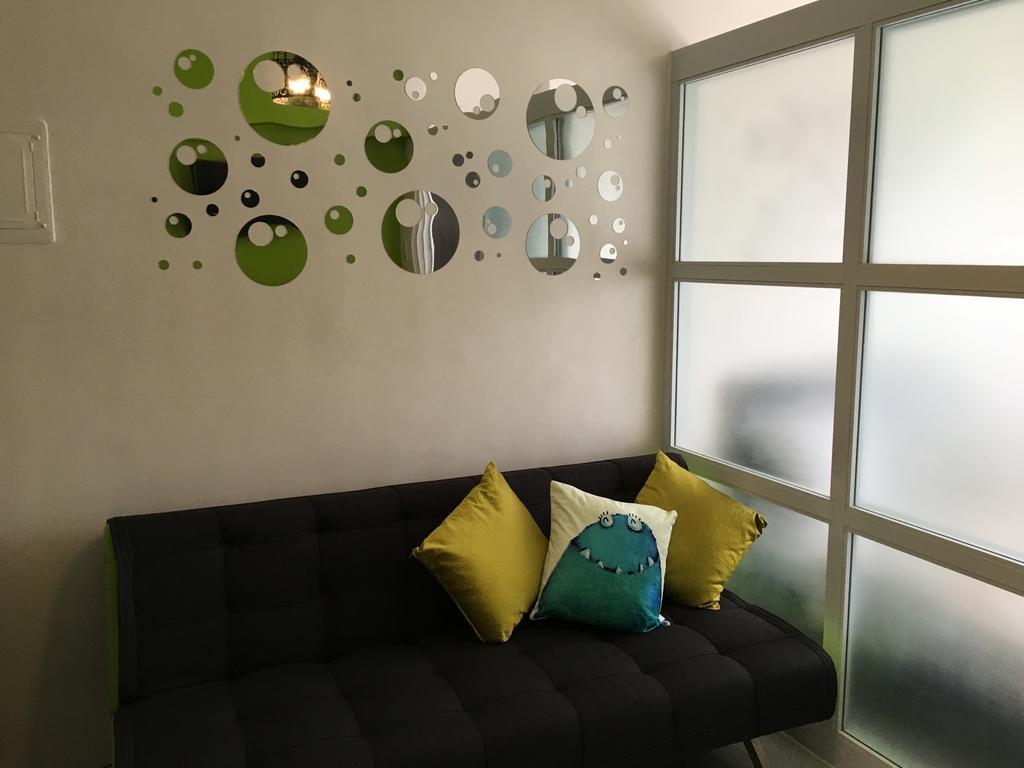 Mary'S Crib Cityland Prime Tagaytay With Free Wifi & Swimming Tagaytay City Екстер'єр фото